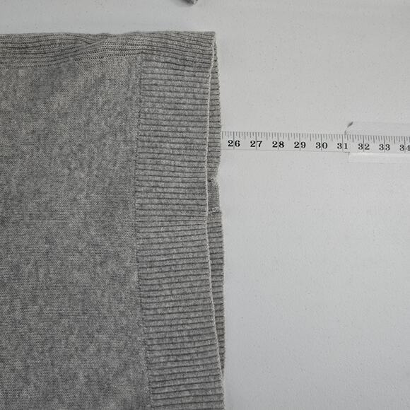 Banana Republic Women’s Sweater S Filpucci Gray Button-Back V-Neck Wool Cashmere - Picture 4 of 9